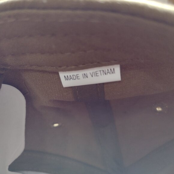 This is a "Hornady" brand gun hat - Picture 6 of 6